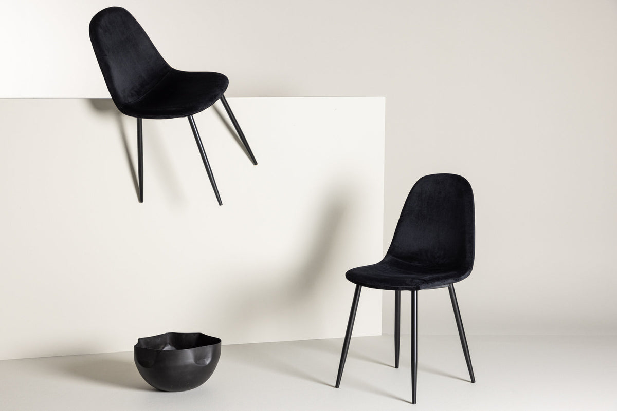 Polar Stuhl in Schwarz/Schwarz präsentiert im Onlineshop von KAQTU Design AG. Stuhl ist von Venture Home