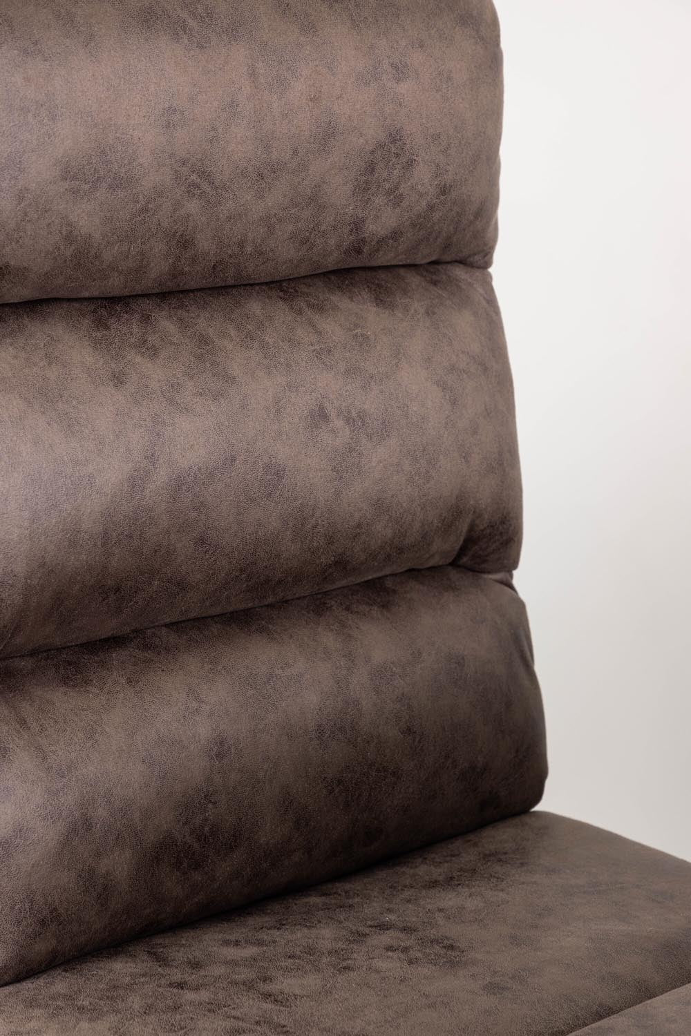 Zizo Stuhl in Braun präsentiert im Onlineshop von KAQTU Design AG. Stuhl ist von Venture Home