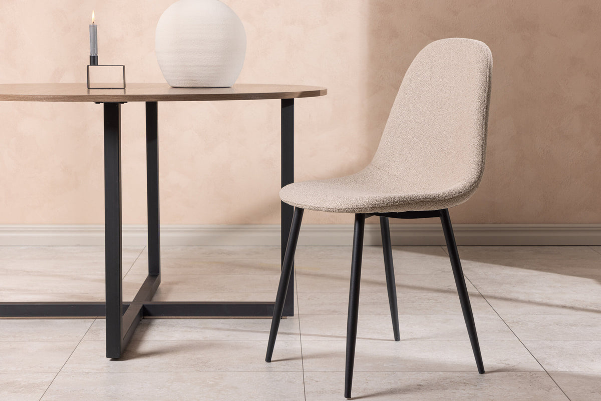 Polar Stuhl in Beige/Schwarz präsentiert im Onlineshop von KAQTU Design AG. Stuhl ist von Venture Home