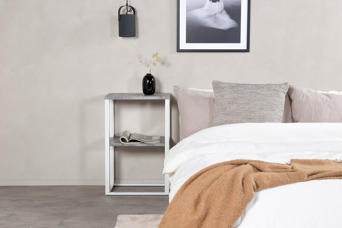Rise Tisch in Grau präsentiert im Onlineshop von KAQTU Design AG. Nachttisch ist von Venture Home