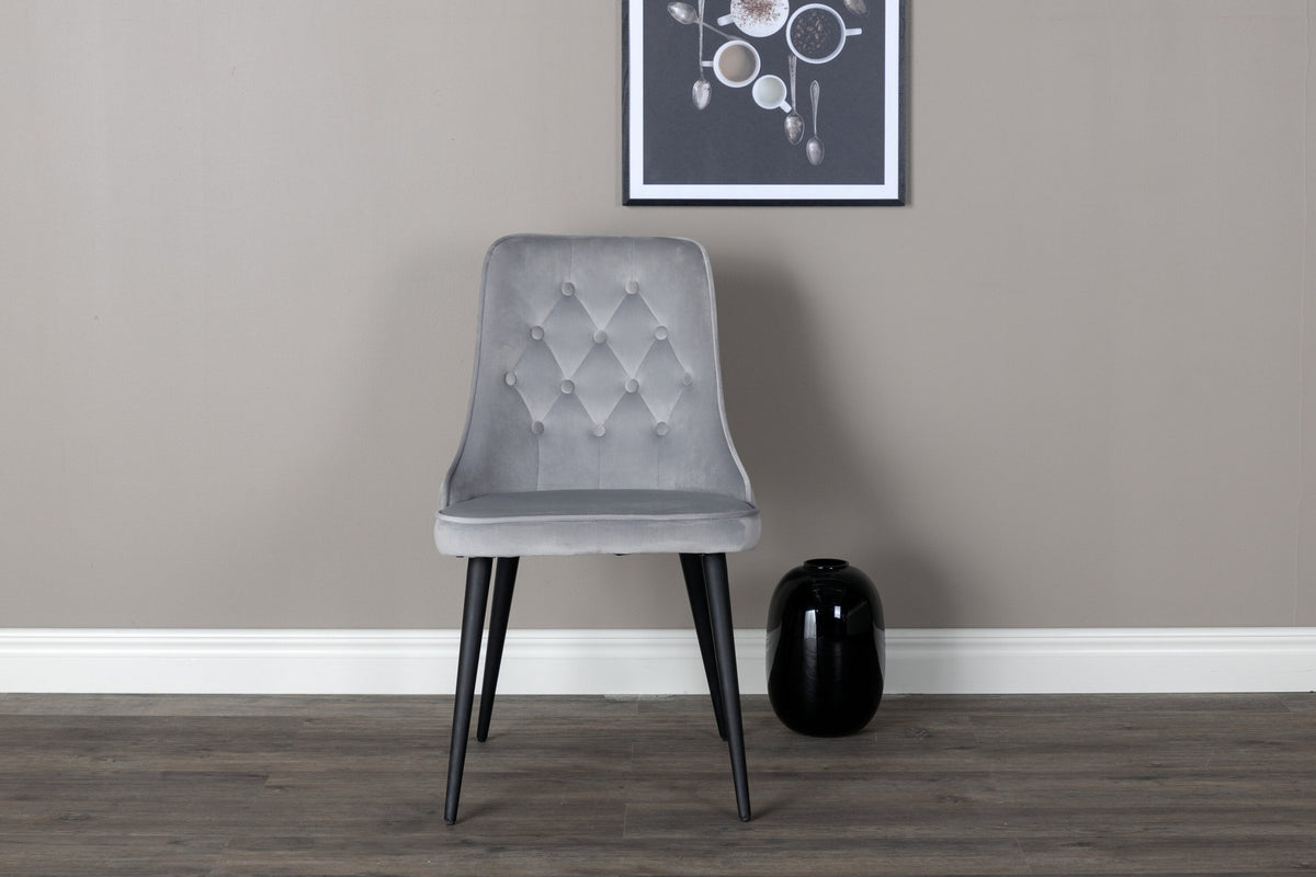 Velvet Deluxe Stuhl in Hellgrau / Schwarz präsentiert im Onlineshop von KAQTU Design AG. Stuhl ist von Venture Home