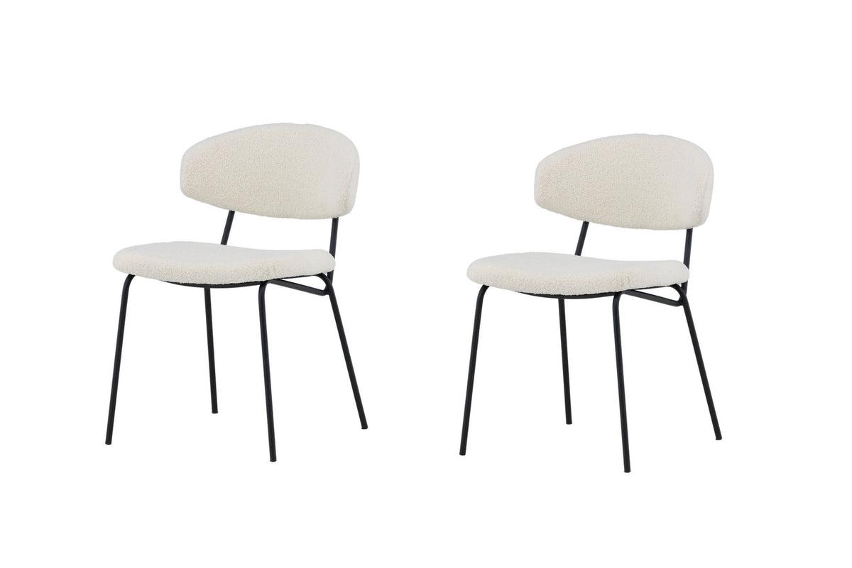 Chico Stuhl in Weiss präsentiert im Onlineshop von KAQTU Design AG. Stuhl ist von Venture Home