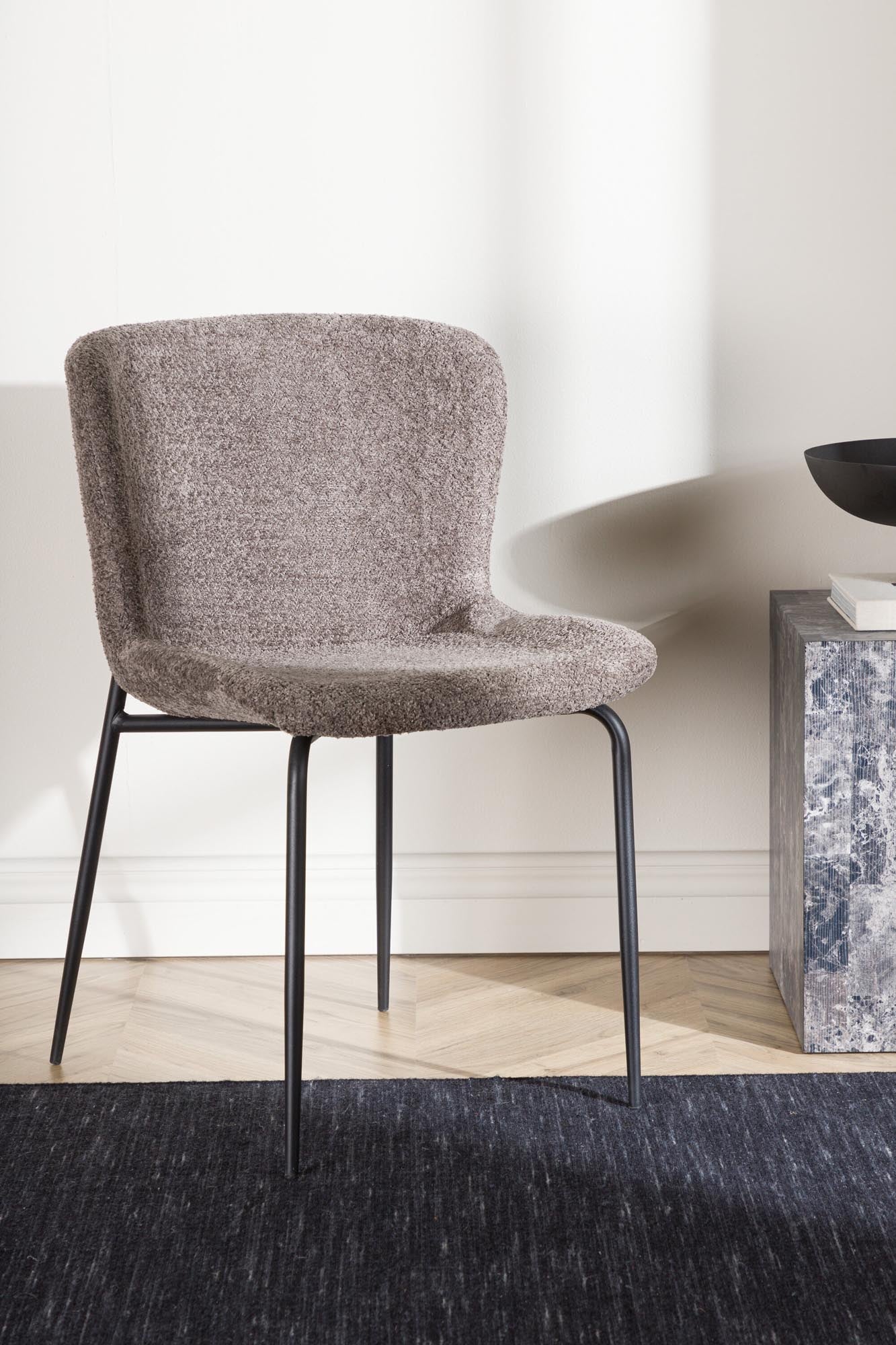 Modesto Stuhl in Dunkelgrau präsentiert im Onlineshop von KAQTU Design AG. Stuhl ist von Venture Home