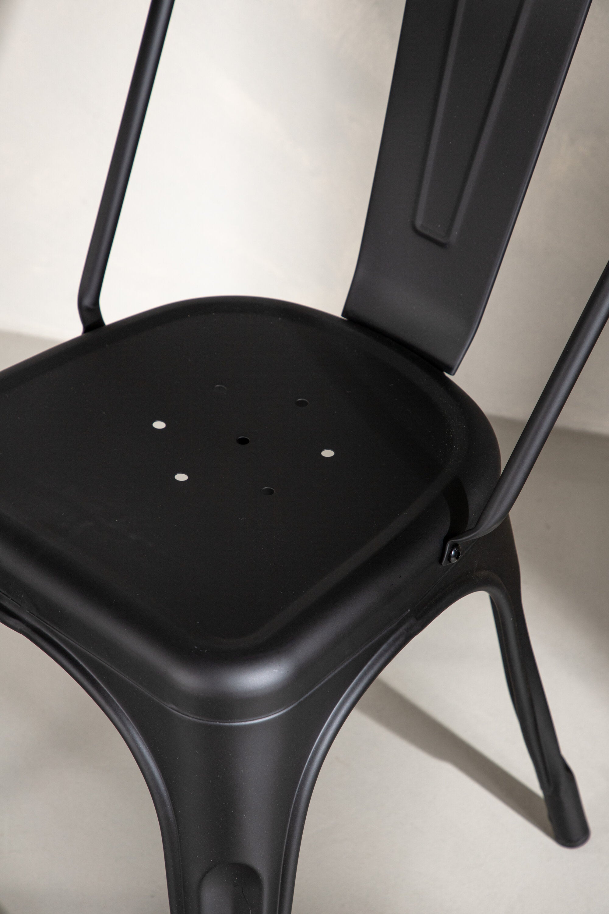 Tempe Stuhl in Schwarz präsentiert im Onlineshop von KAQTU Design AG. Stuhl ist von Venture Home