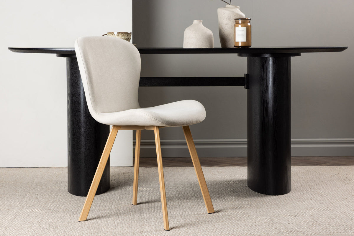 Lilja Esszimmerstuhl in Beige/Eiche präsentiert im Onlineshop von KAQTU Design AG. Stuhl ist von Venture Home