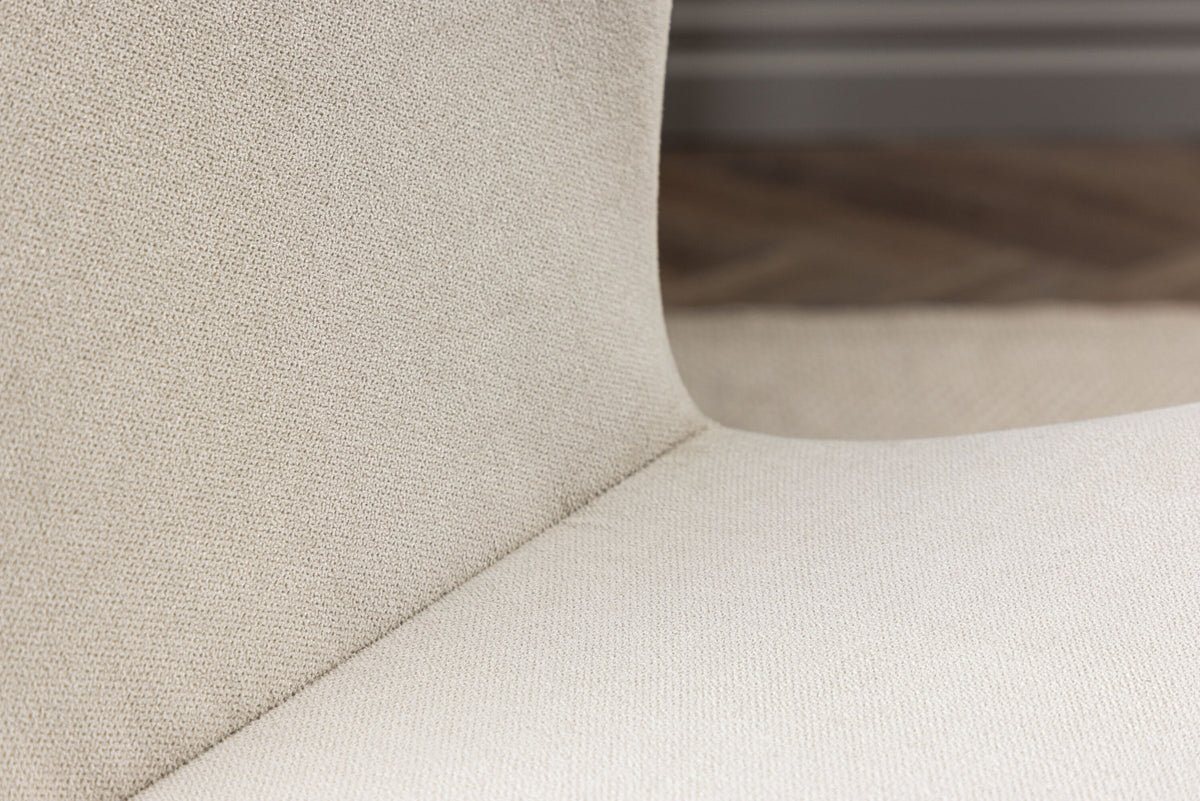 Lilja Esszimmerstuhl in Beige/Eiche präsentiert im Onlineshop von KAQTU Design AG. Stuhl ist von Venture Home