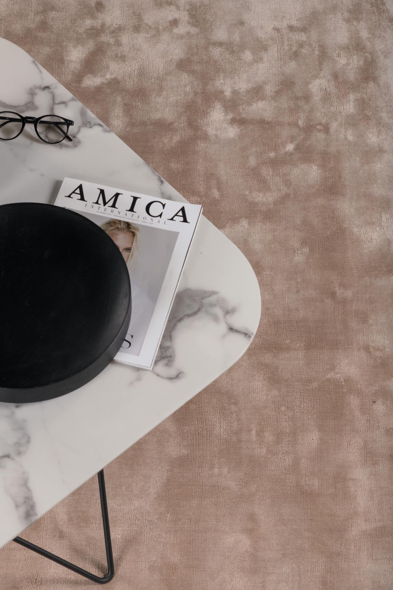 Indra Teppich von Venture Home: Zeitlose Schönheit für Ihr Zuhause.