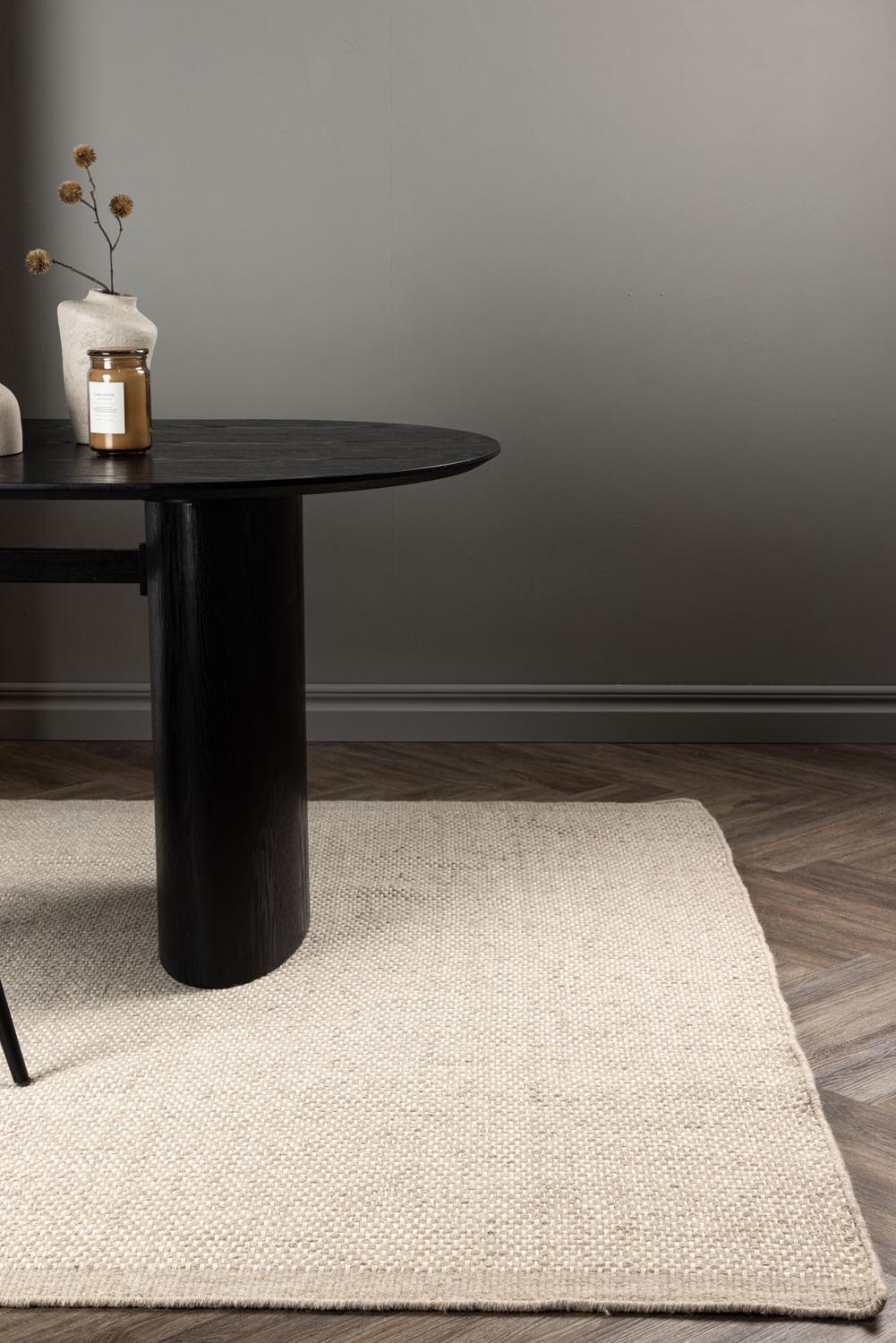 Vilma Teppich in Beige präsentiert im Onlineshop von KAQTU Design AG. Teppich ist von Venture Home