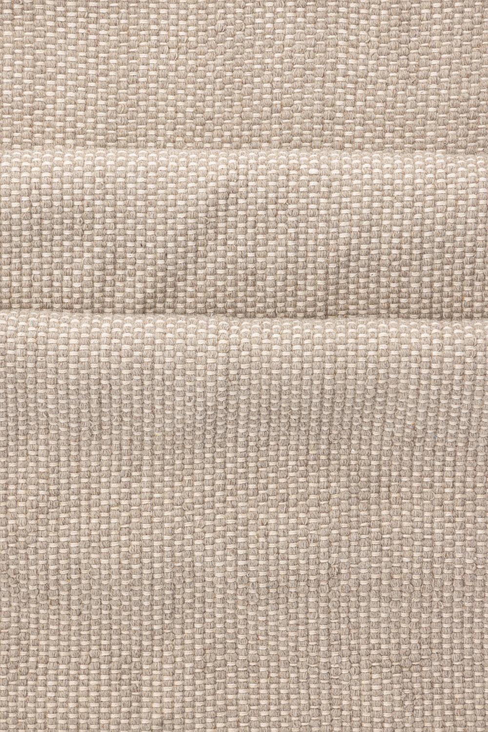 Vilma Teppich in Beige präsentiert im Onlineshop von KAQTU Design AG. Teppich ist von Venture Home