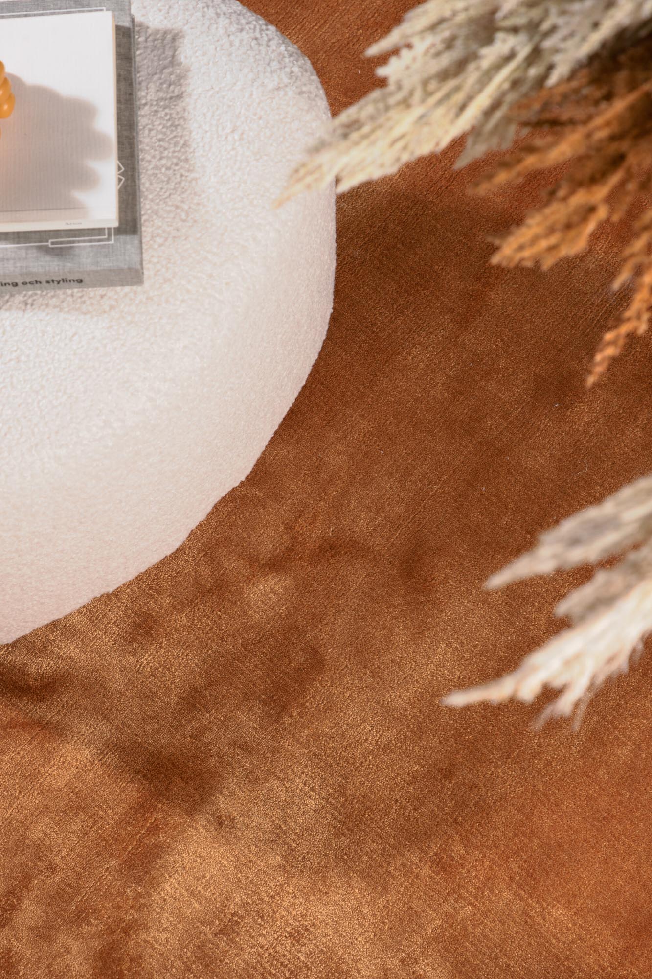 Indra Teppich von Venture Home: Eleganz und Komfort vereint.