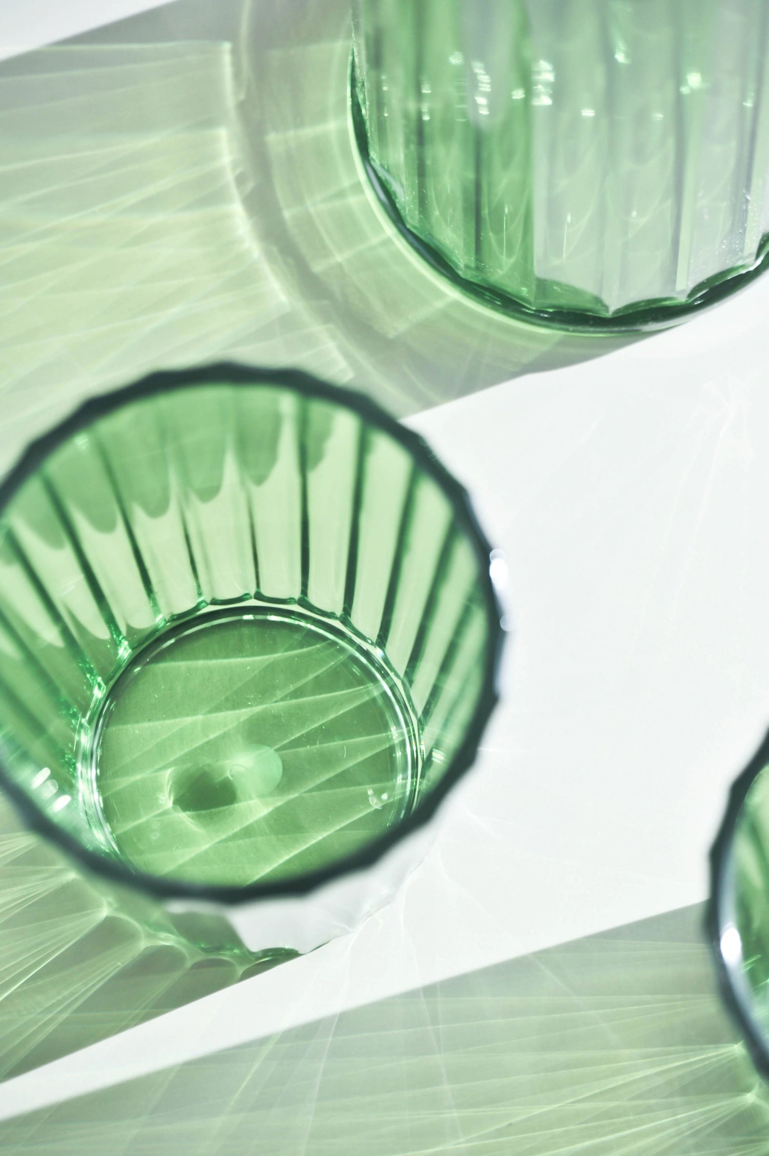 Entdecken Sie das praktische 2er Set Acrylgläser von Easy Life. Ideal für jeden Anlass, bruchsicher und leicht zu reinigen!