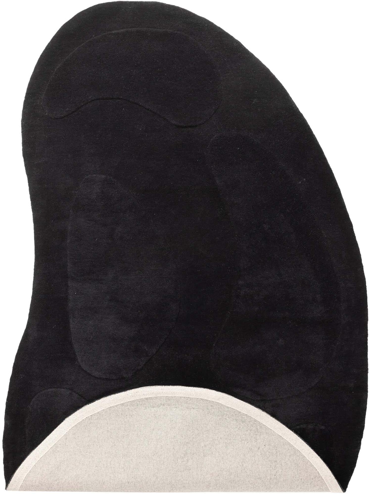 Enard Teppich in Schwarz präsentiert im Onlineshop von KAQTU Design AG. Teppich ist von Venture Home