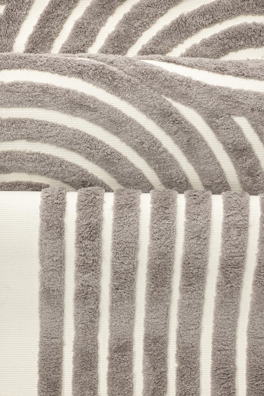 Nikita Teppich in Grau präsentiert im Onlineshop von KAQTU Design AG. Teppich ist von Venture Home