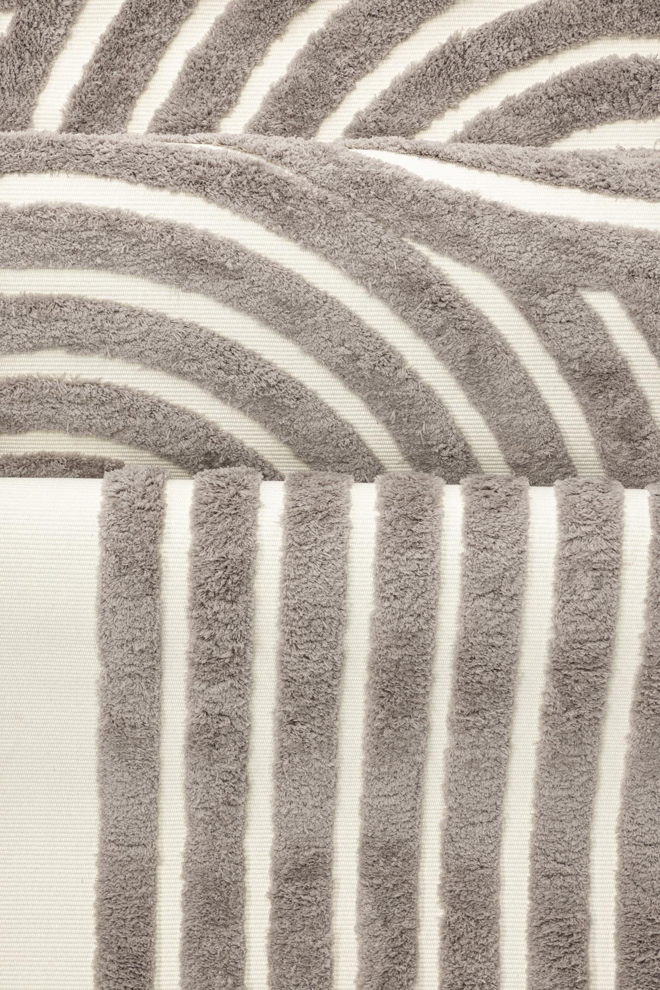 Nikita Teppich: Eleganz und Komfort für Ihr modernes Wohnzimmer.