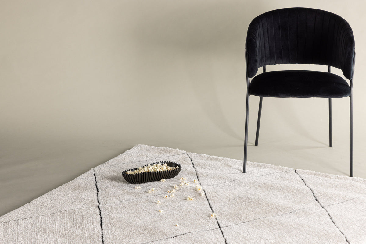 Patrik Teppich in Weiss präsentiert im Onlineshop von KAQTU Design AG. Teppich ist von Venture Home