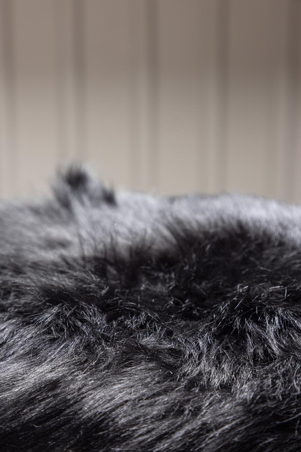Katy Kissen in Schwarz präsentiert im Onlineshop von KAQTU Design AG. Sitzkissen ist von Venture Home