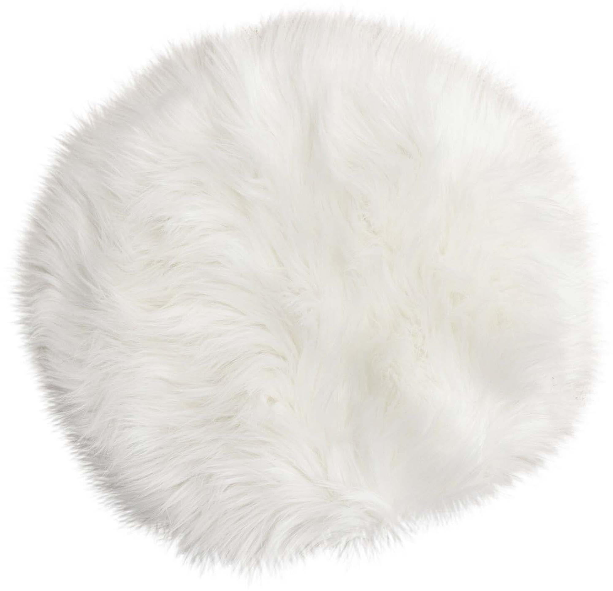 Katy Kissen: Elegantes, weiches Accessoire für gemütliche Momente und stilvolle Akzente in Ihrem Zuhause.