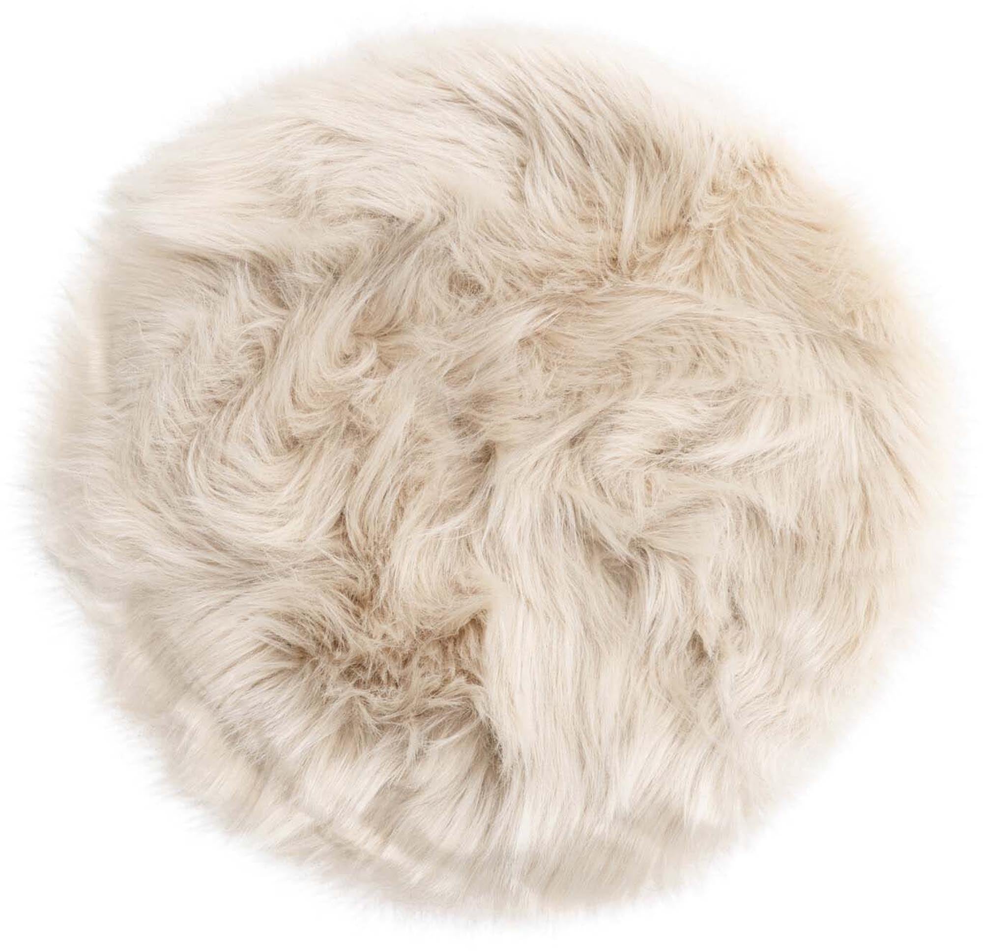 Katy Kissen: Stilvolles Accessoire für gemütliche Wohnatmosphäre.