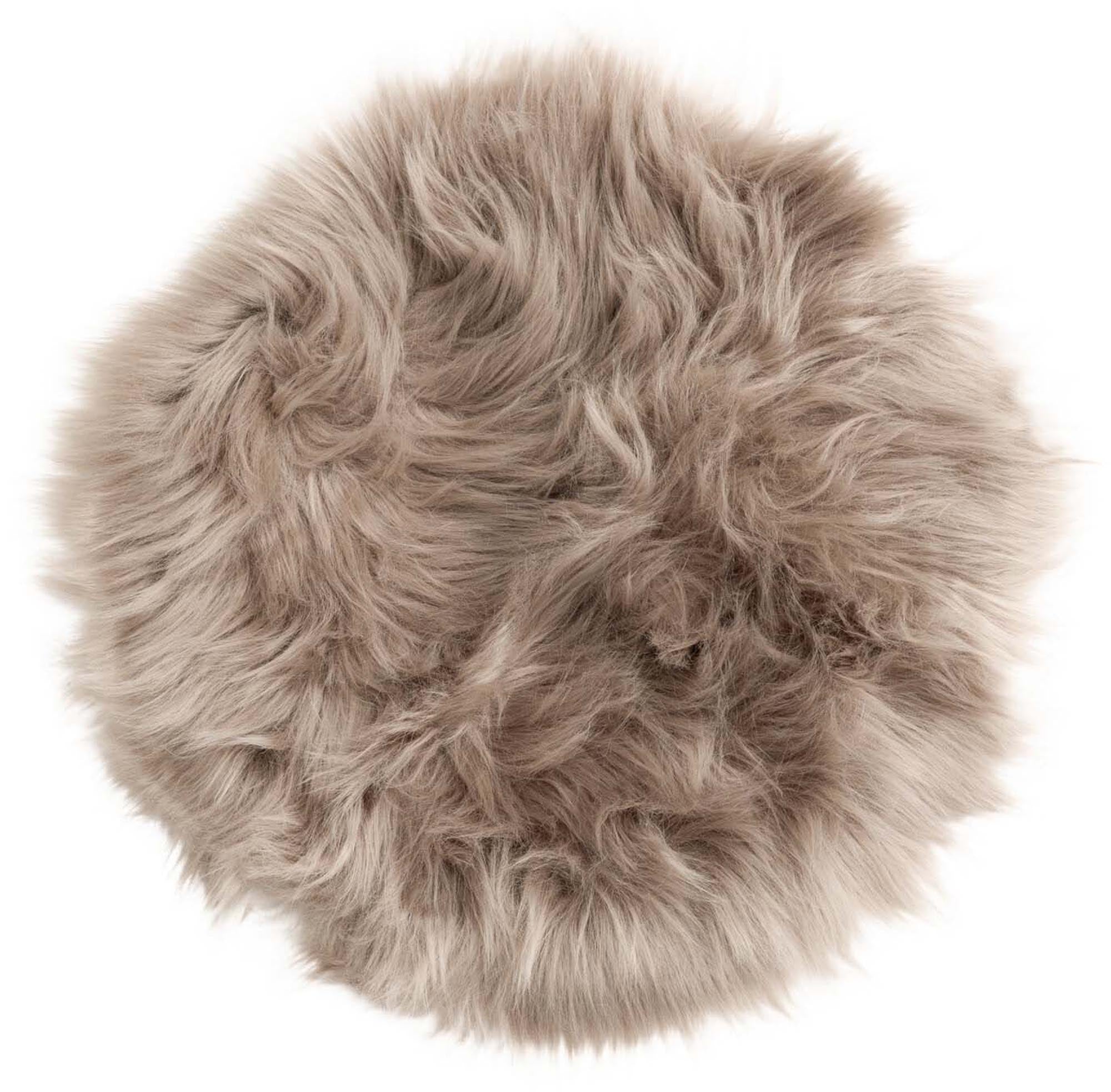 Katy Kissen: Luxuriöses, weiches Kunstfell für stilvolle Entspannung in jedem Raum.