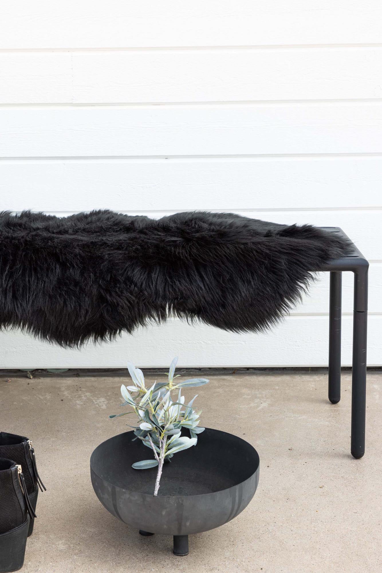 Katy Decke von Venture Home: Elegante Wärme für jeden Wohnraum.