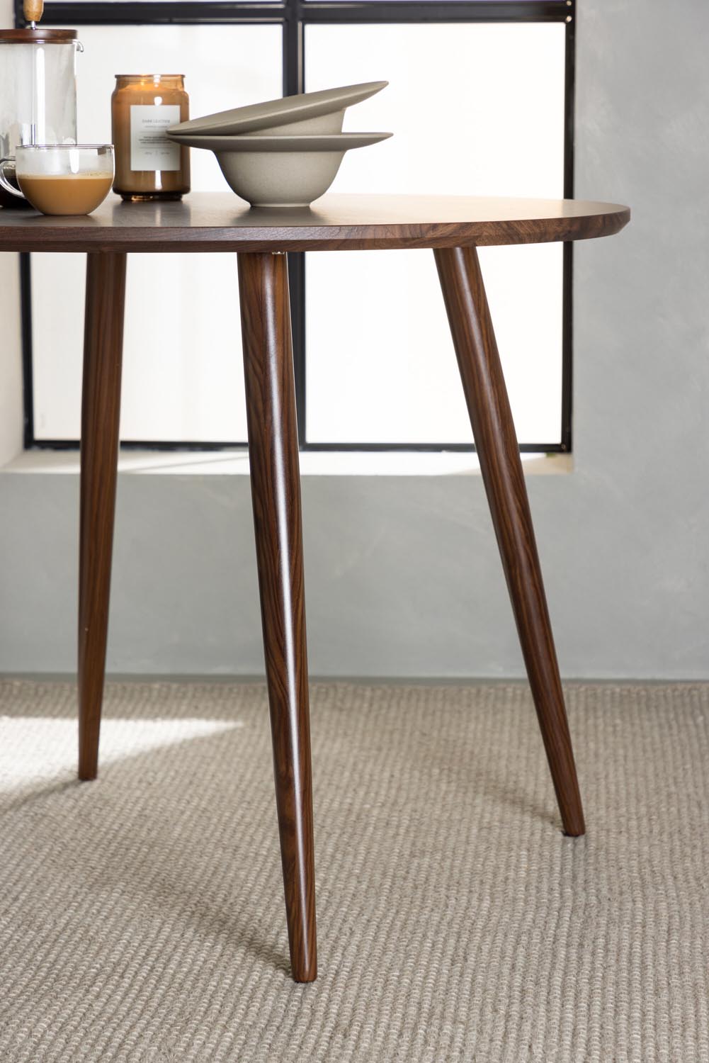 Sanford φ100*75 Tisch in Dunkelbraun präsentiert im Onlineshop von KAQTU Design AG. Esstisch ist von Venture Home