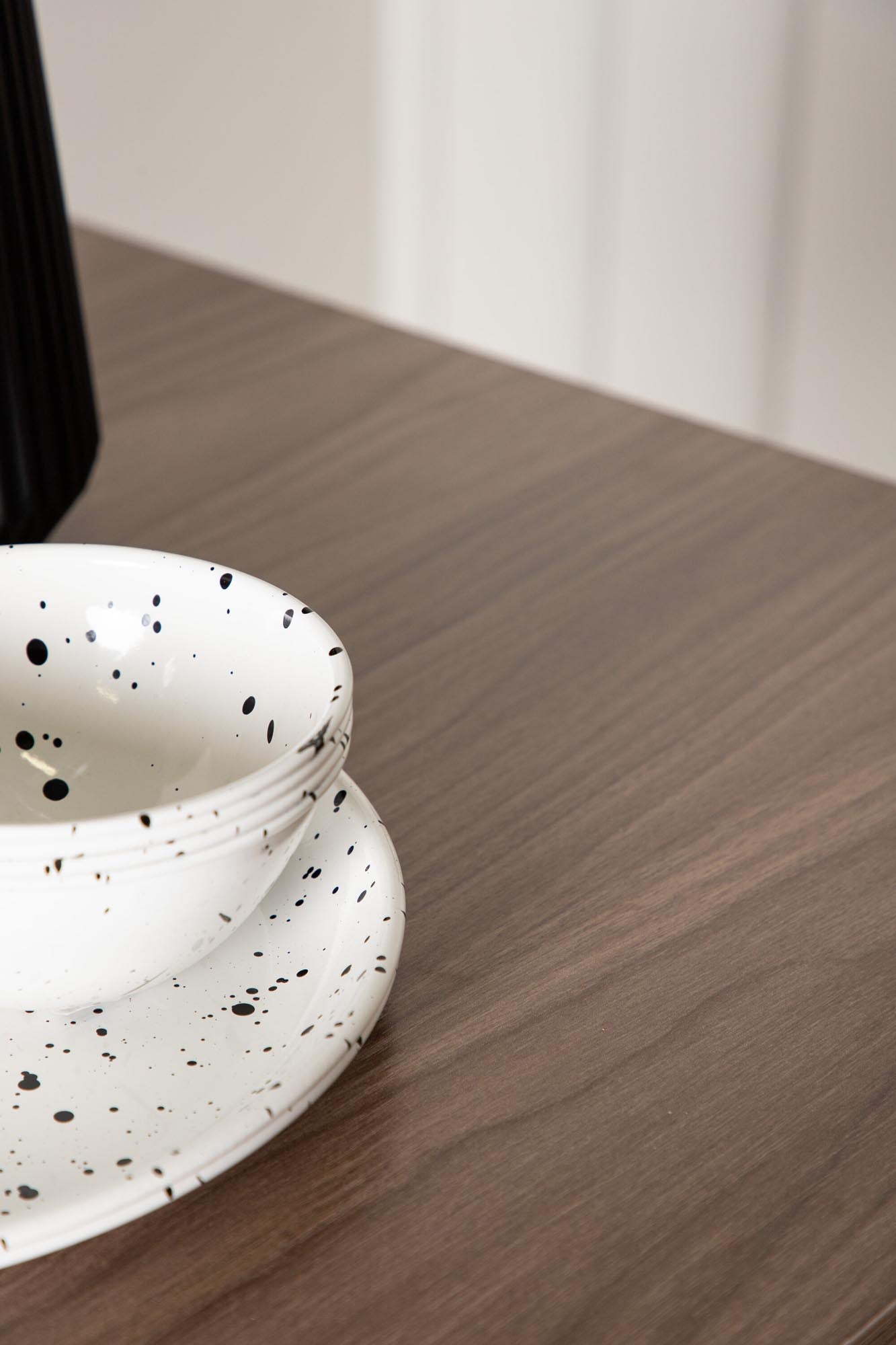 Tempe Bartisch in Nussbaum präsentiert im Onlineshop von KAQTU Design AG. Hochtisch ist von Venture Home