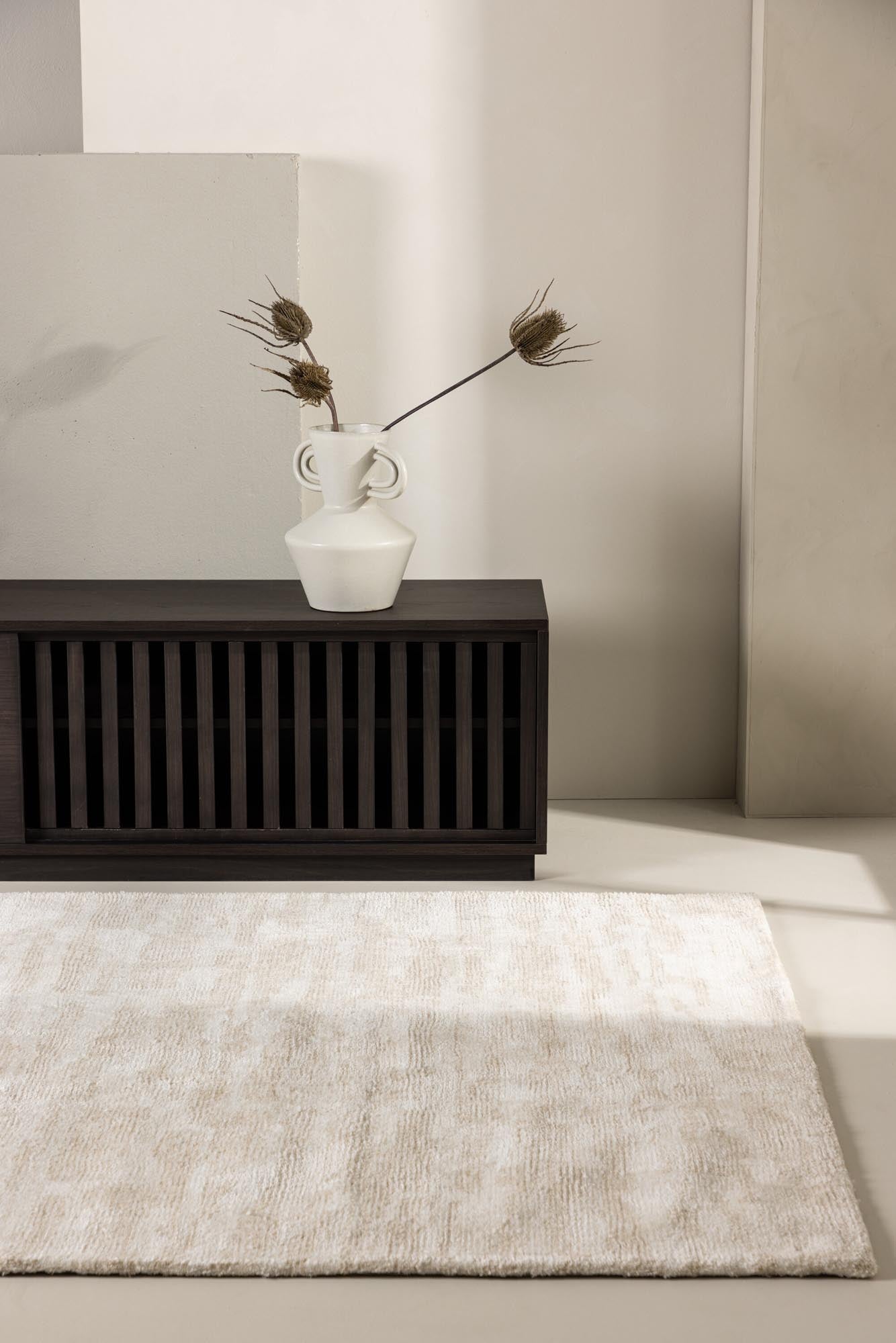 Milos Teppich in Beige präsentiert im Onlineshop von KAQTU Design AG. Teppich ist von Venture Home