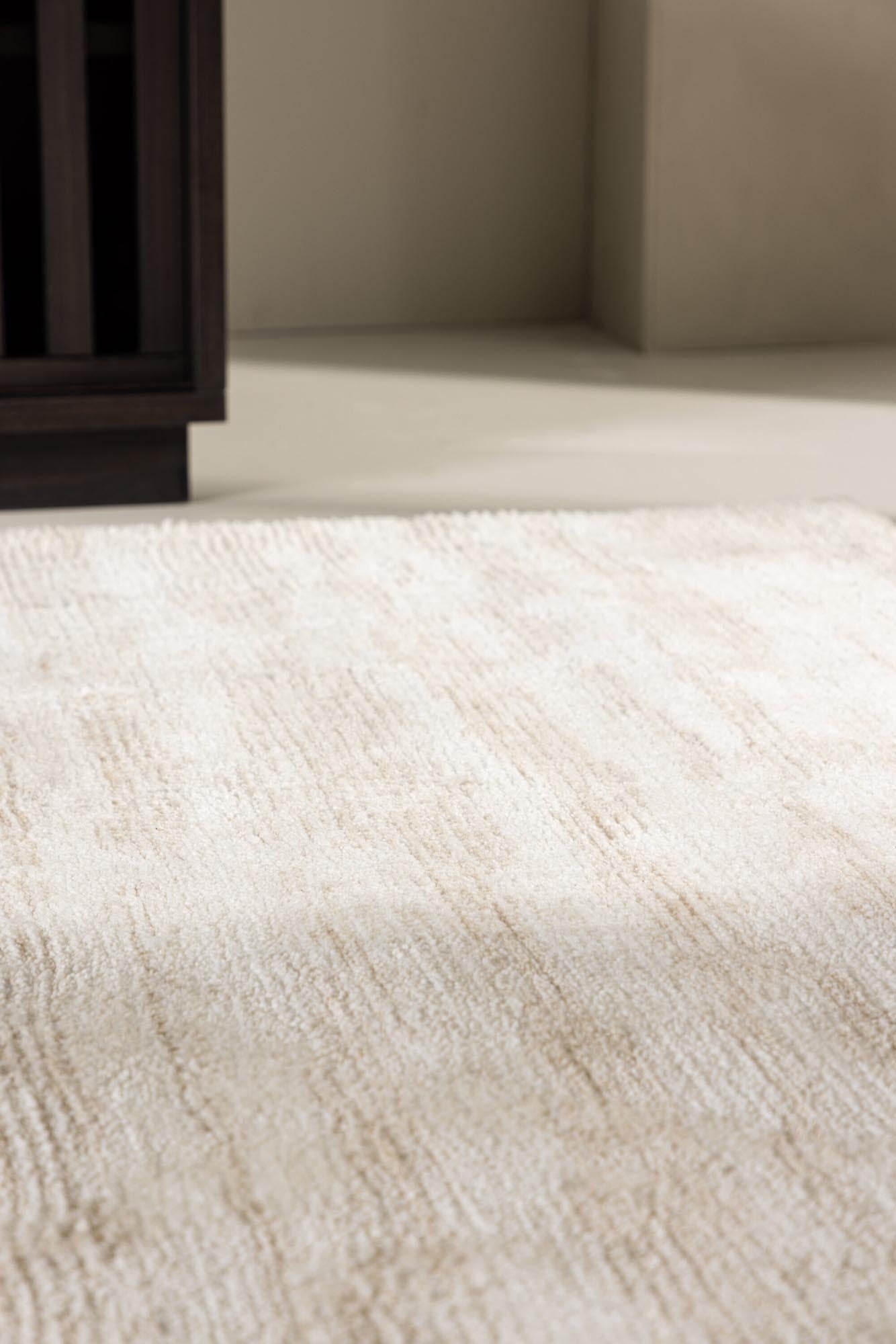 Milos Teppich in Beige präsentiert im Onlineshop von KAQTU Design AG. Teppich ist von Venture Home