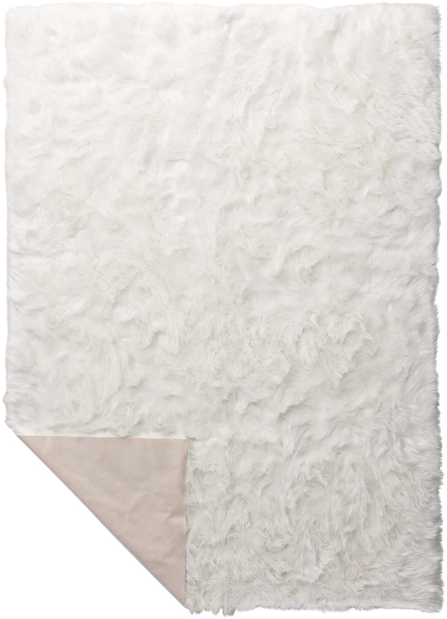 Katy Decke von Venture Home: Luxuriöse Gemütlichkeit für Ihr Zuhause.