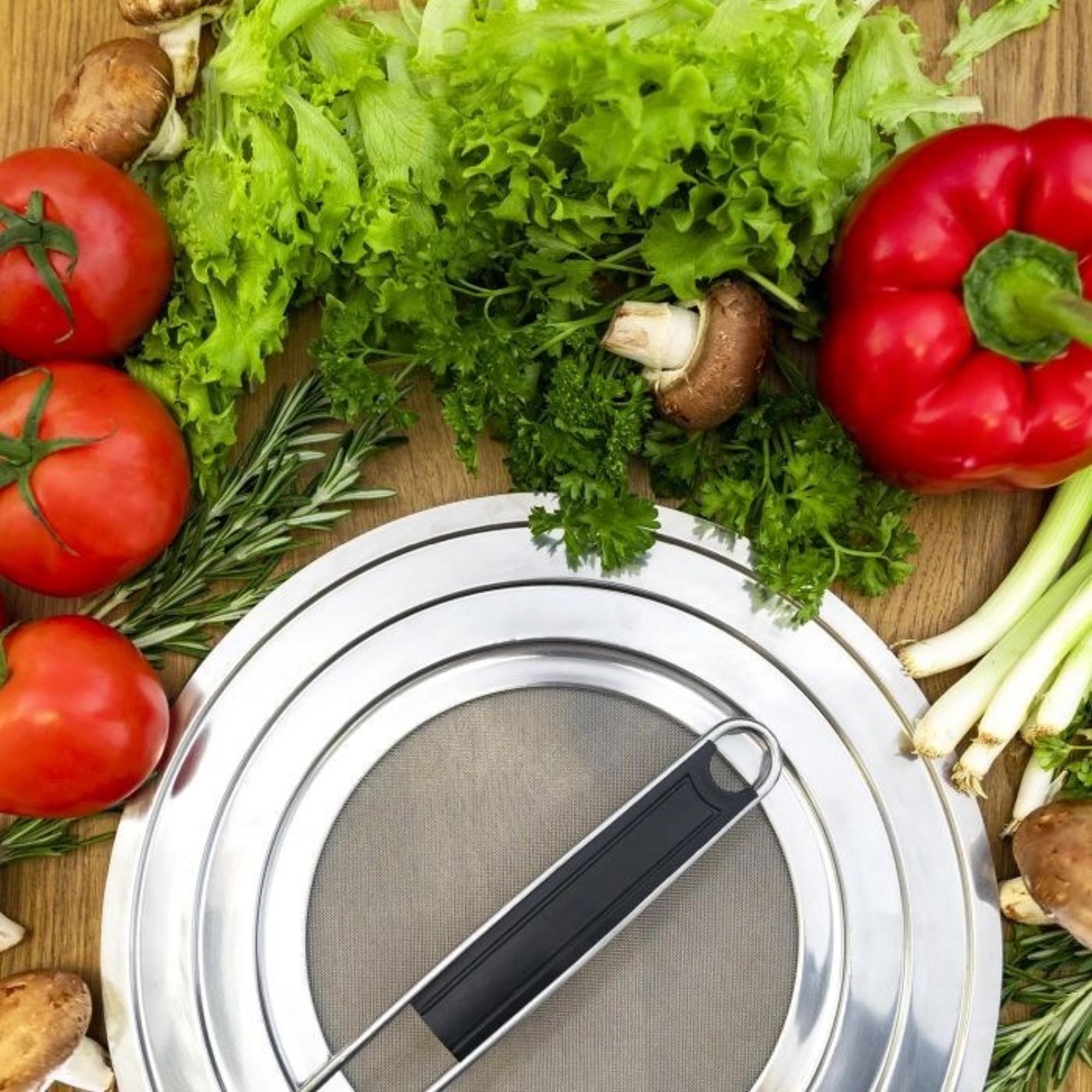 Hochwertiger Spritzschutz von Westmark, passend für Pfannen mit 20, 24 und 28 cm, ideal für sauberes Kochen ohne Spritzer.