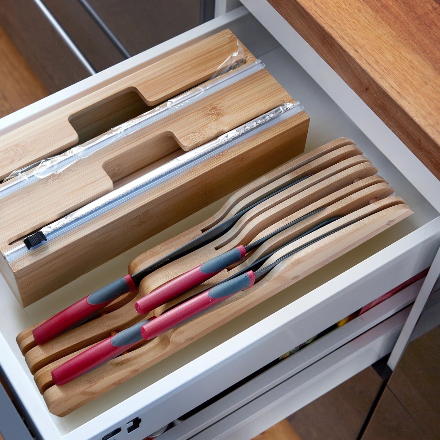 Praktische Messerablage aus robustem Bambus von Westmark: Ideal für die sichere und platzsparende Aufbewahrung Ihrer Küchenmesser!