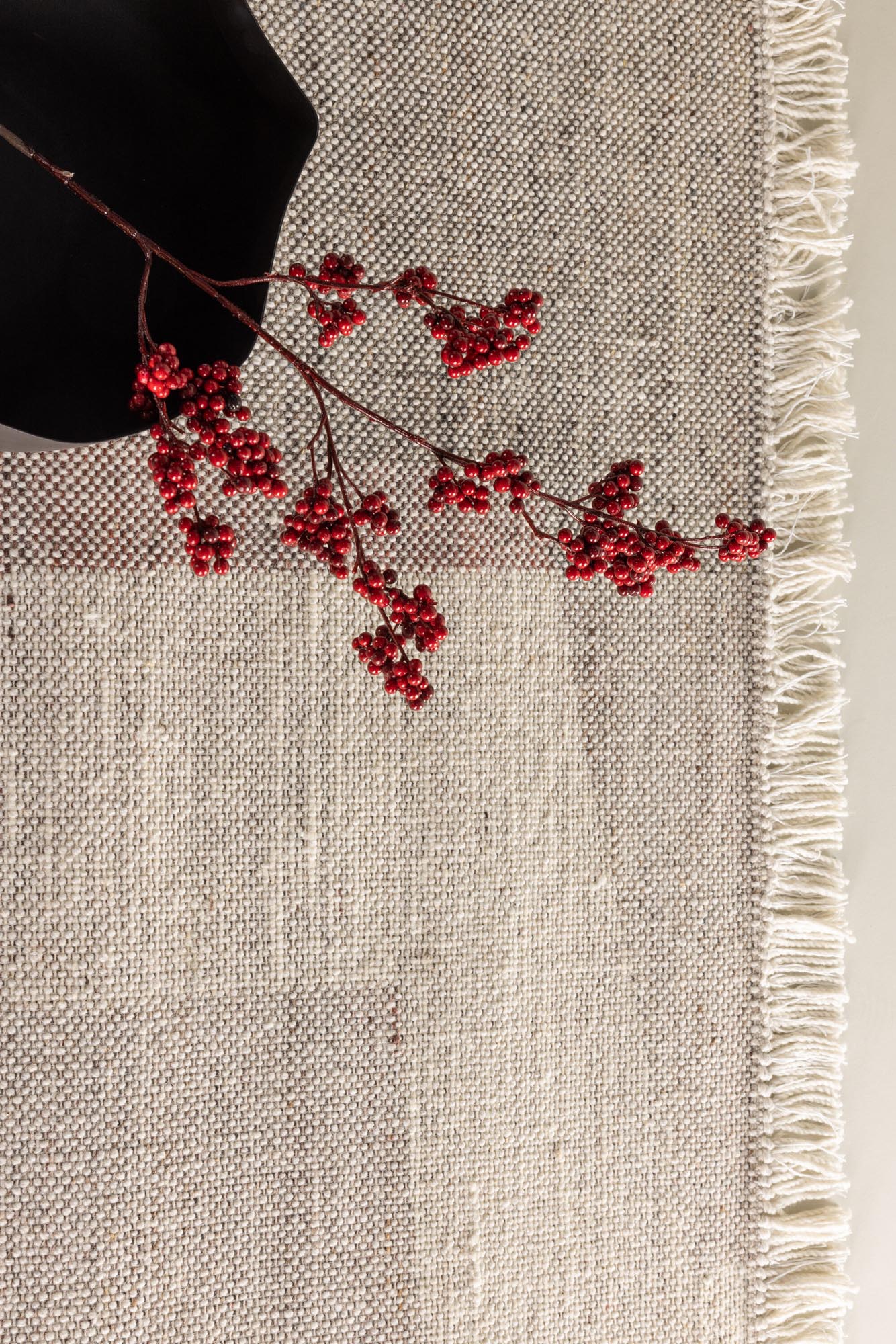 Rio Teppich in Beige präsentiert im Onlineshop von KAQTU Design AG. Teppich ist von Venture Home
