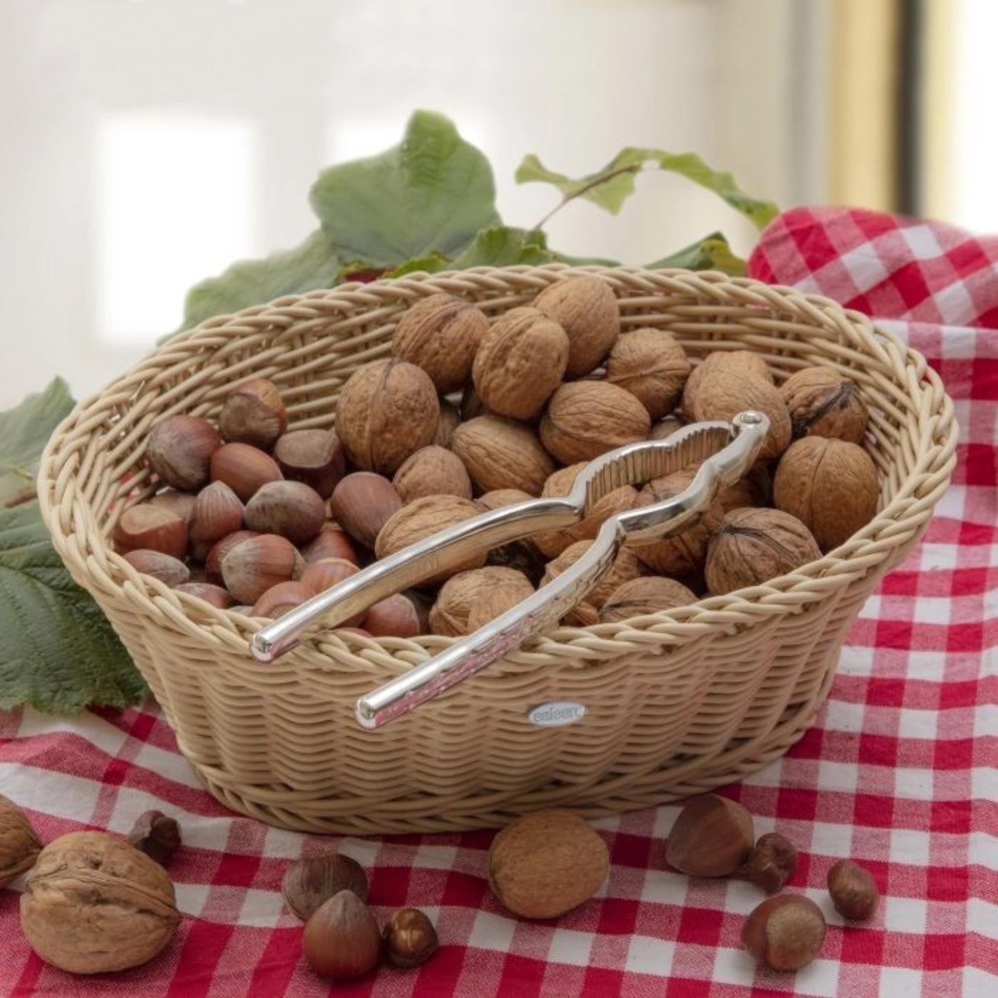 Eleganter Nussknacker von Westmark, Monopol Edition, poliert, ideal für müheloses und stilvolles Knacken diverser Nusssorten.