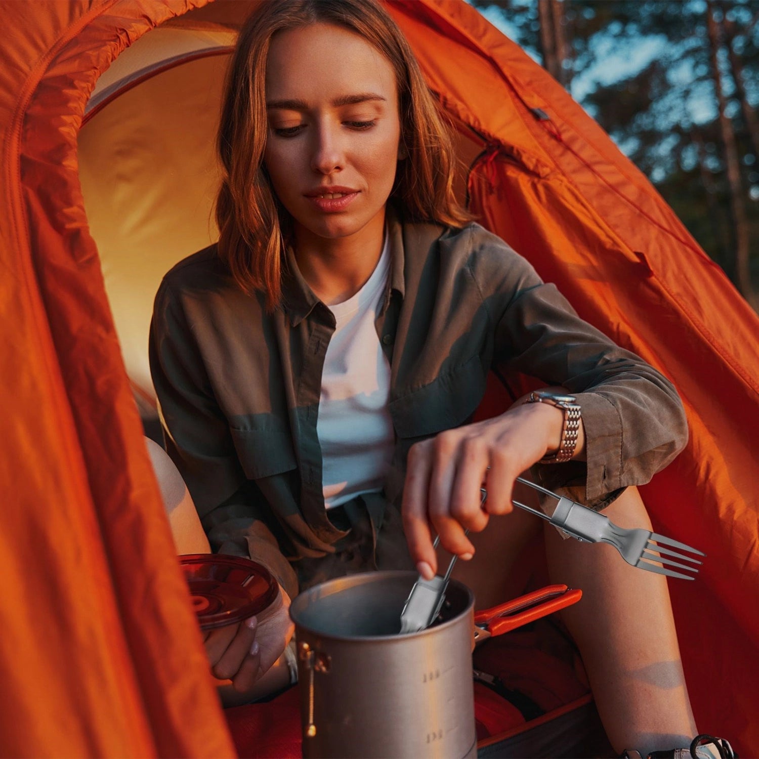 Praktisches 3-teiliges Campingbesteck aus hochwertigem Edelstahl von Westmark, perfekt für Picknicks und Campingausflüge, robust und handlich.