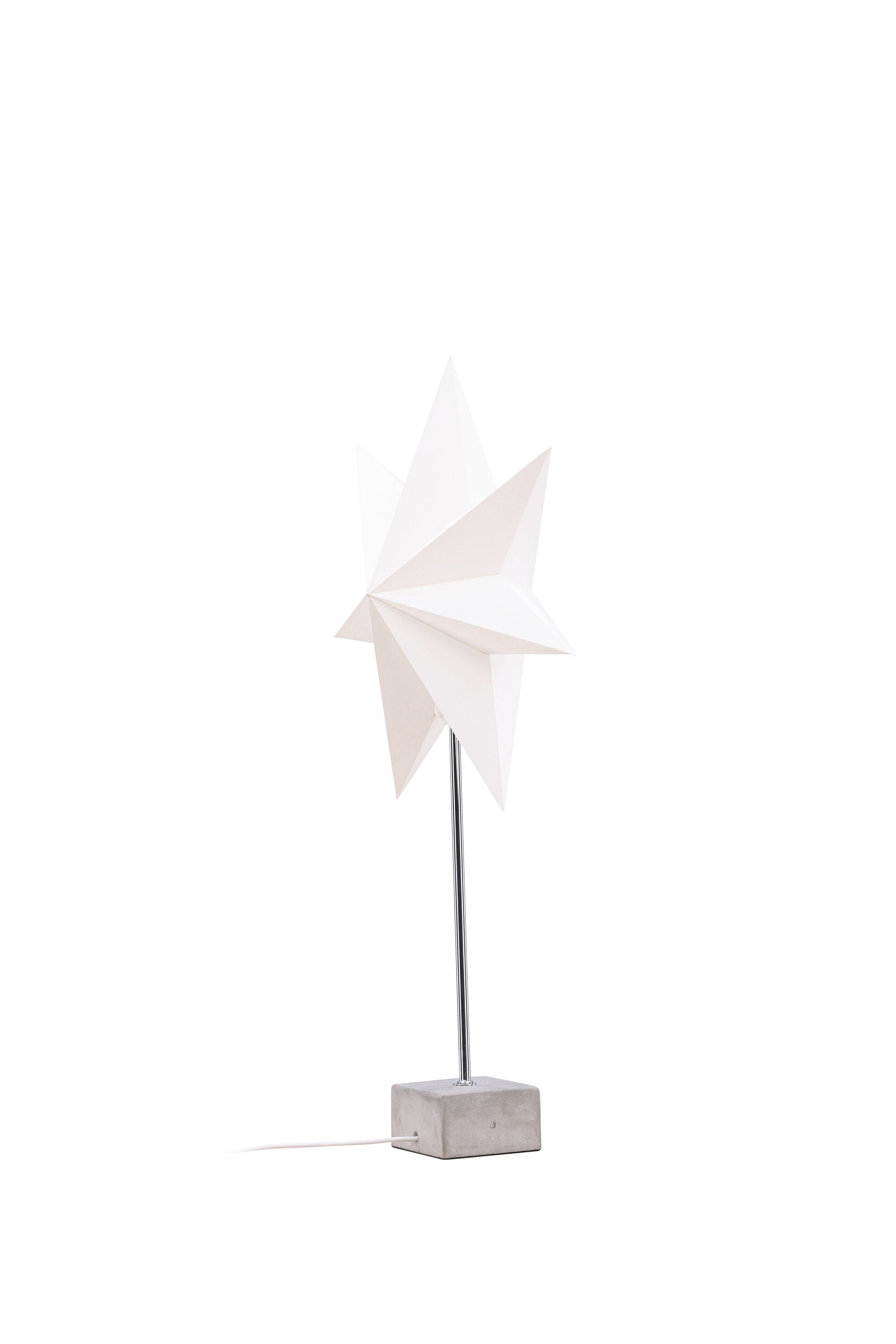Grövelfjäll Tischlampe in Weiss präsentiert im Onlineshop von KAQTU Design AG. Weihnachtszubehör ist von Venture Home