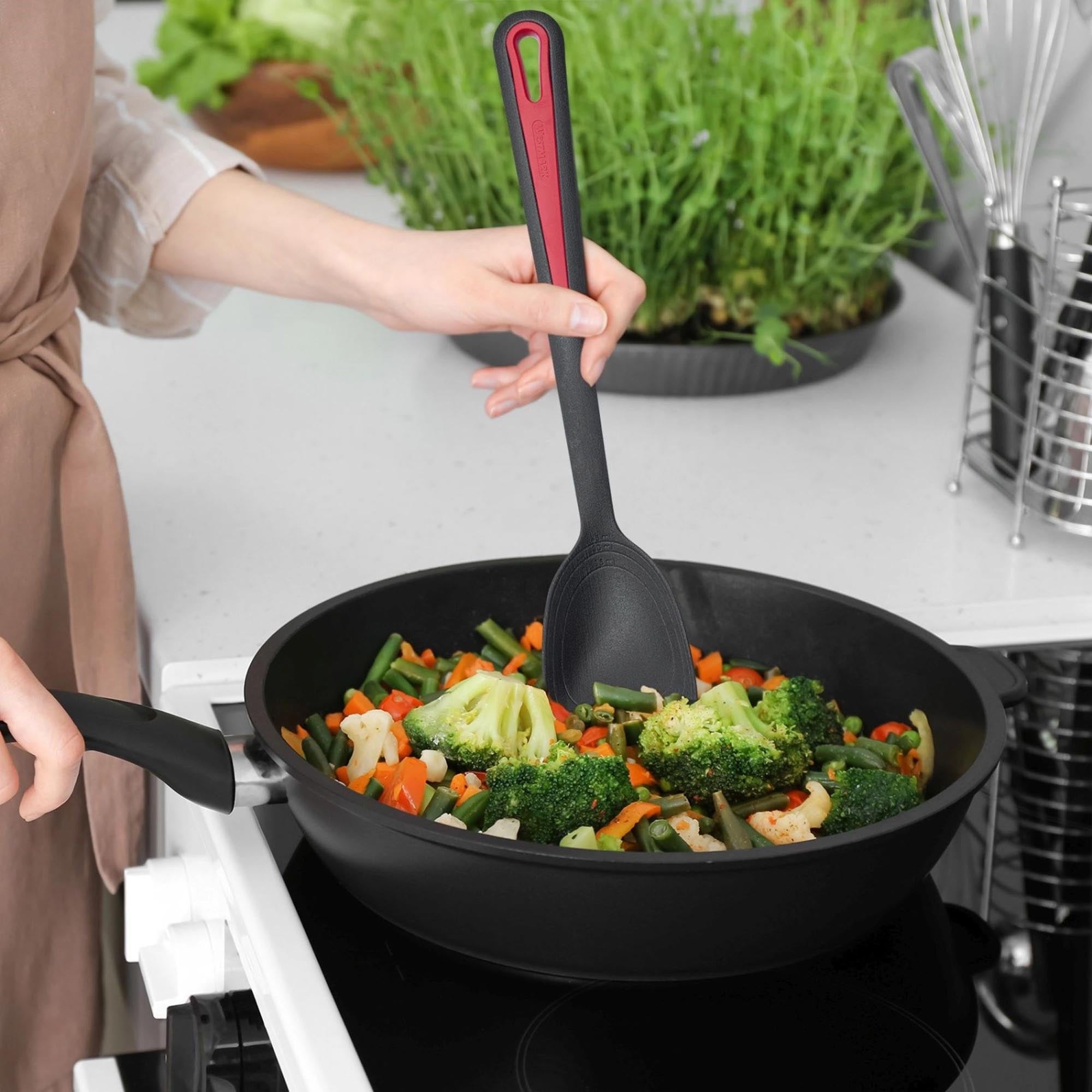 Der Westmark Gallant Plus Pfannenlöffel: Perfekt für Rühren und Servieren, langlebig, vielseitig und unverzichtbar in der Küche.