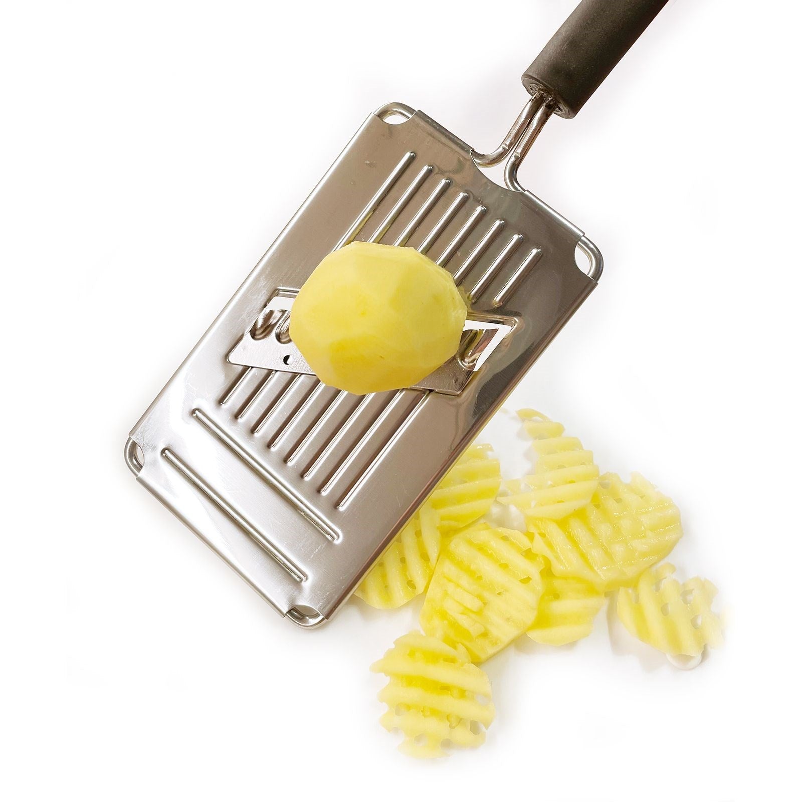 Der Gallant Wellen- und Gitter-Schneider von Westmark zaubert dekorative Schnitte für Obst und Gemüse in kreativen Gerichten.