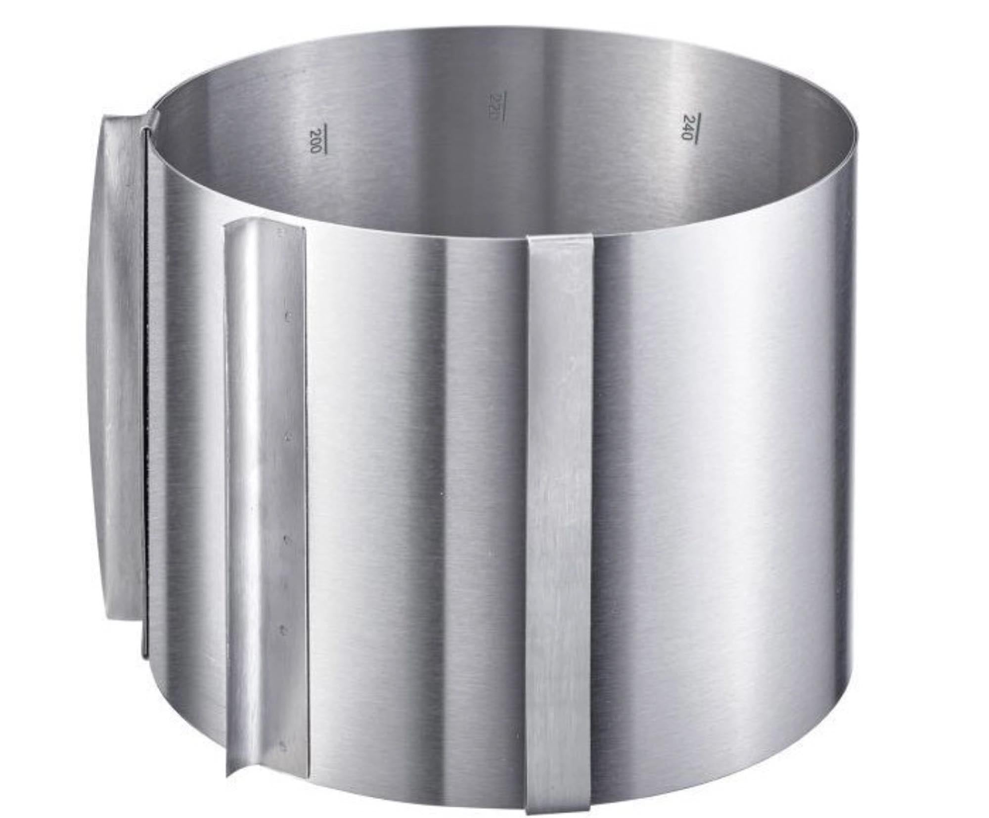 Entdecken Sie den Tortenring Surprise von Westmark (17,5x16,5x15cm) aus rostfreiem Edelstahl. Ideal für kreative Torten und einfache Anwendung!