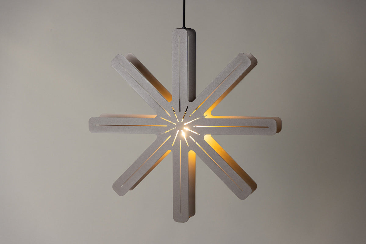 Säfsen Pendelleuchte in Mokka präsentiert im Onlineshop von KAQTU Design AG. Pendelleuchte ist von Venture Home