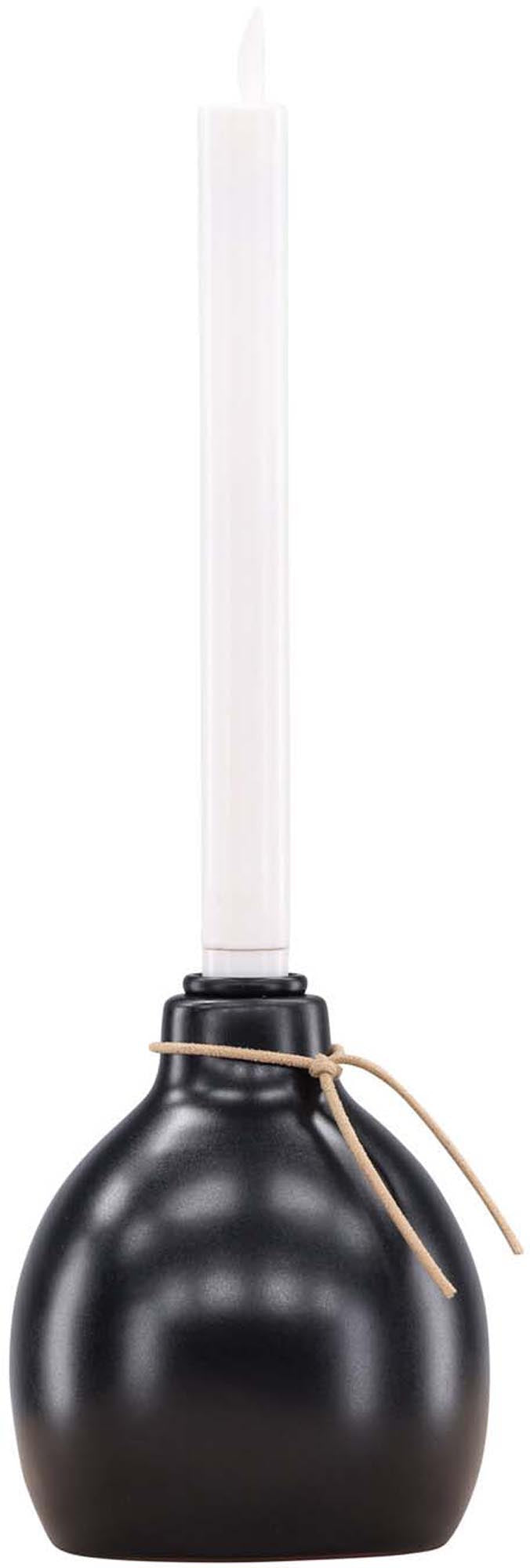 Eleganter Ulricehamn Kerzenhalter von Venture Home: Hochwertiger Kunststoff, innovative LED-Technologie und vielseitig einsetzbar für jeden Raum.