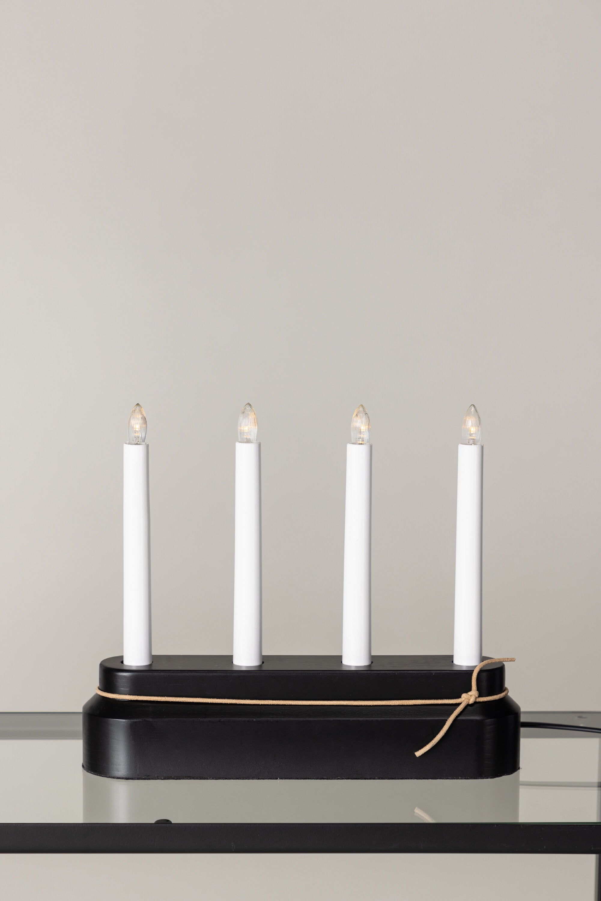 Näsfjället Kerzenhalter in Schwarz präsentiert im Onlineshop von KAQTU Design AG. Weihnachtszubehör ist von Venture Home