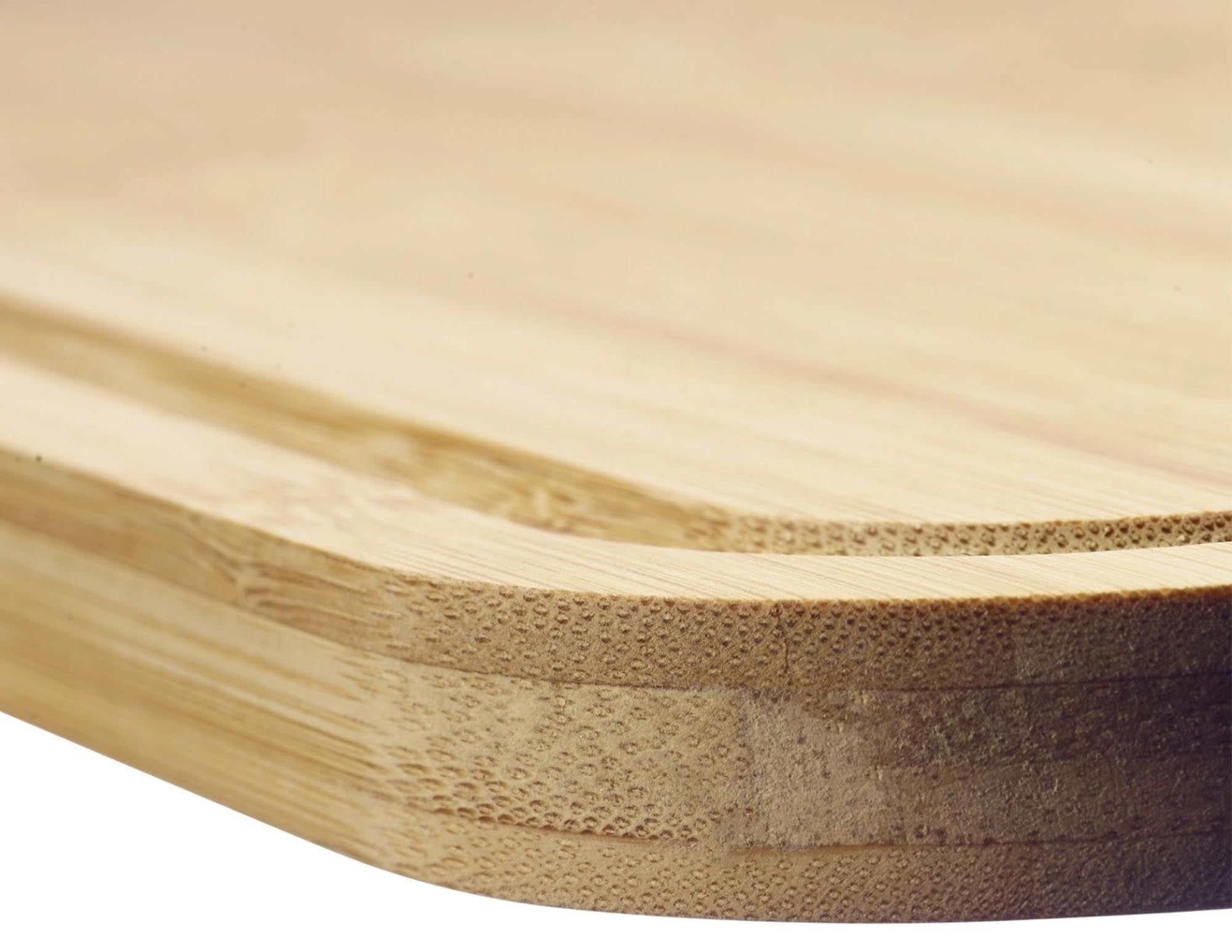 Robustes Schneidebrett von Westmark, 23x33cm, mit praktischer Saftrille, ideal für sauberes und präzises Arbeiten in der Küche.