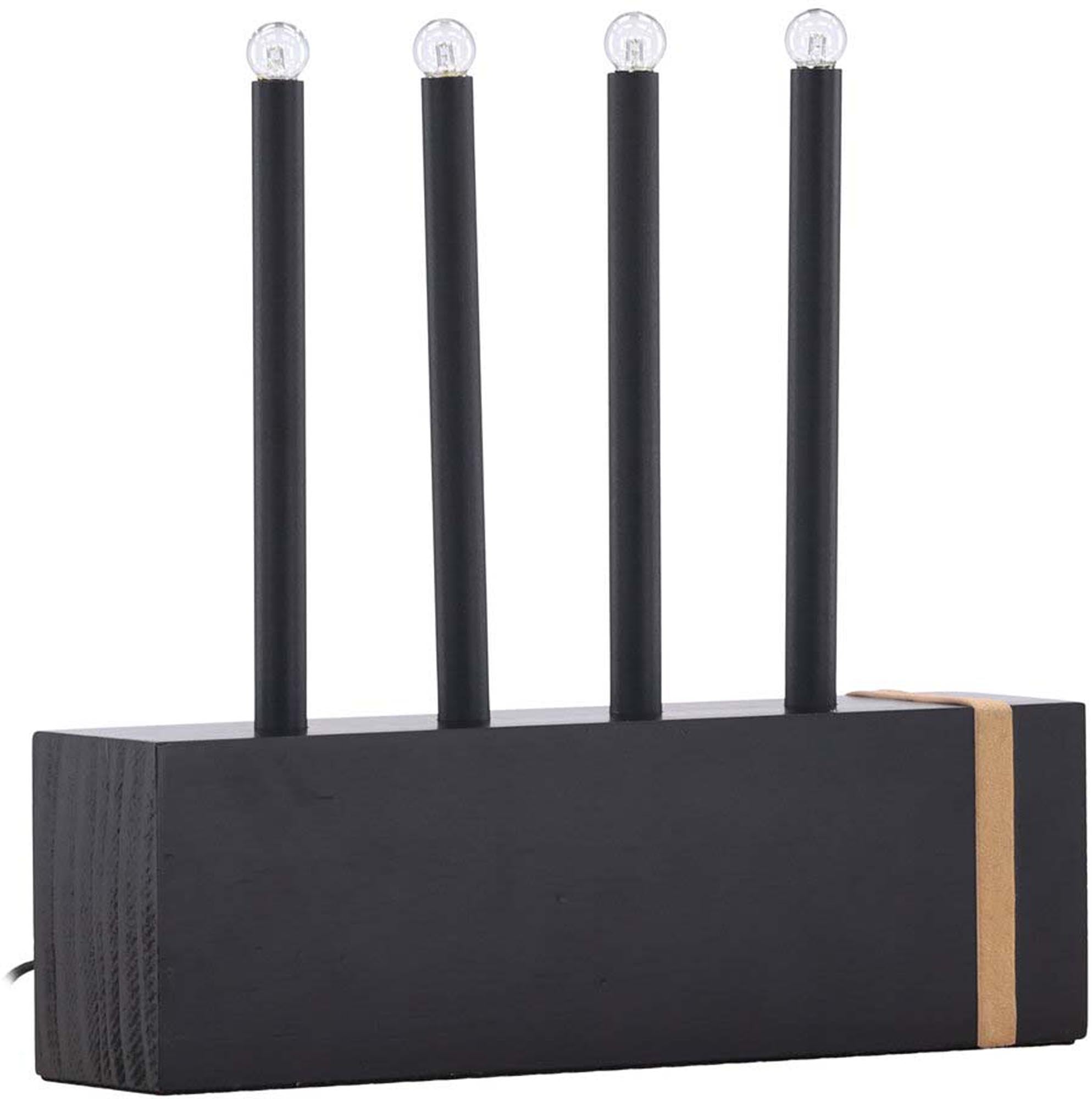 Stilvolle Tischlampe aus Kiefernholz für skandinavisches Flair.