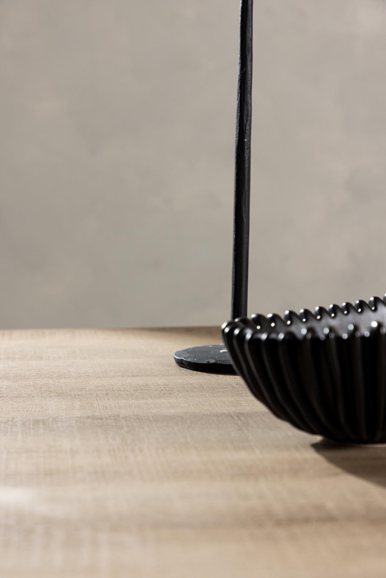 Lillehammer Couchtisch: Eleganter MDF-Tisch mit natürlicher Holzoptik, ideal für ein modernes und harmonisches Wohnzimmer. Maße: 140x80x40 cm.