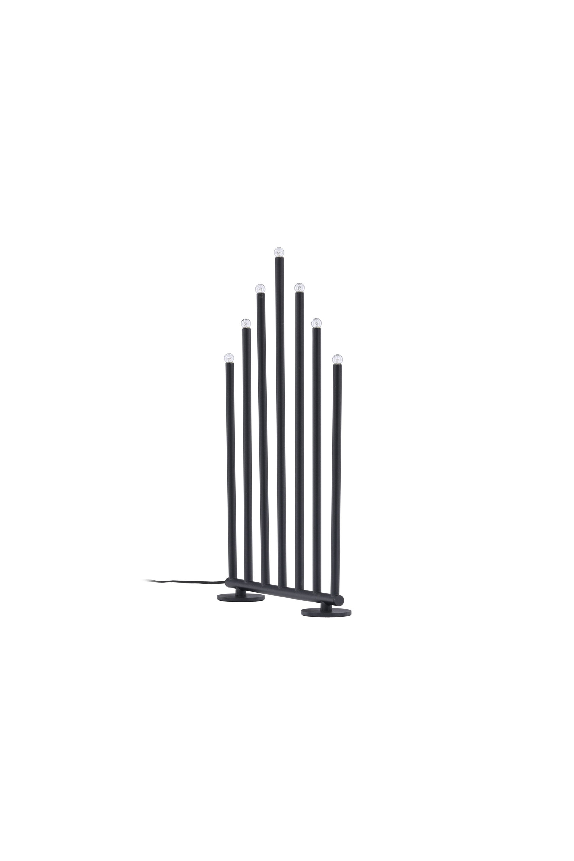 Björnfjället Tischlampe in Schwarz präsentiert im Onlineshop von KAQTU Design AG. Weihnachtszubehör ist von Venture Home