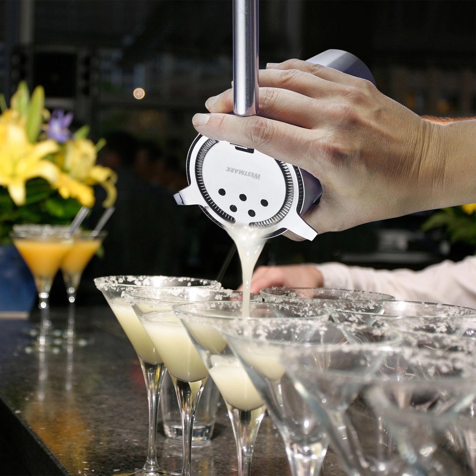 Barsieb Judy von Westmark, 8 cm Durchmesser, aus hochwertigem Edelstahl. Perfekt für präzises Abseihen von Cocktails.