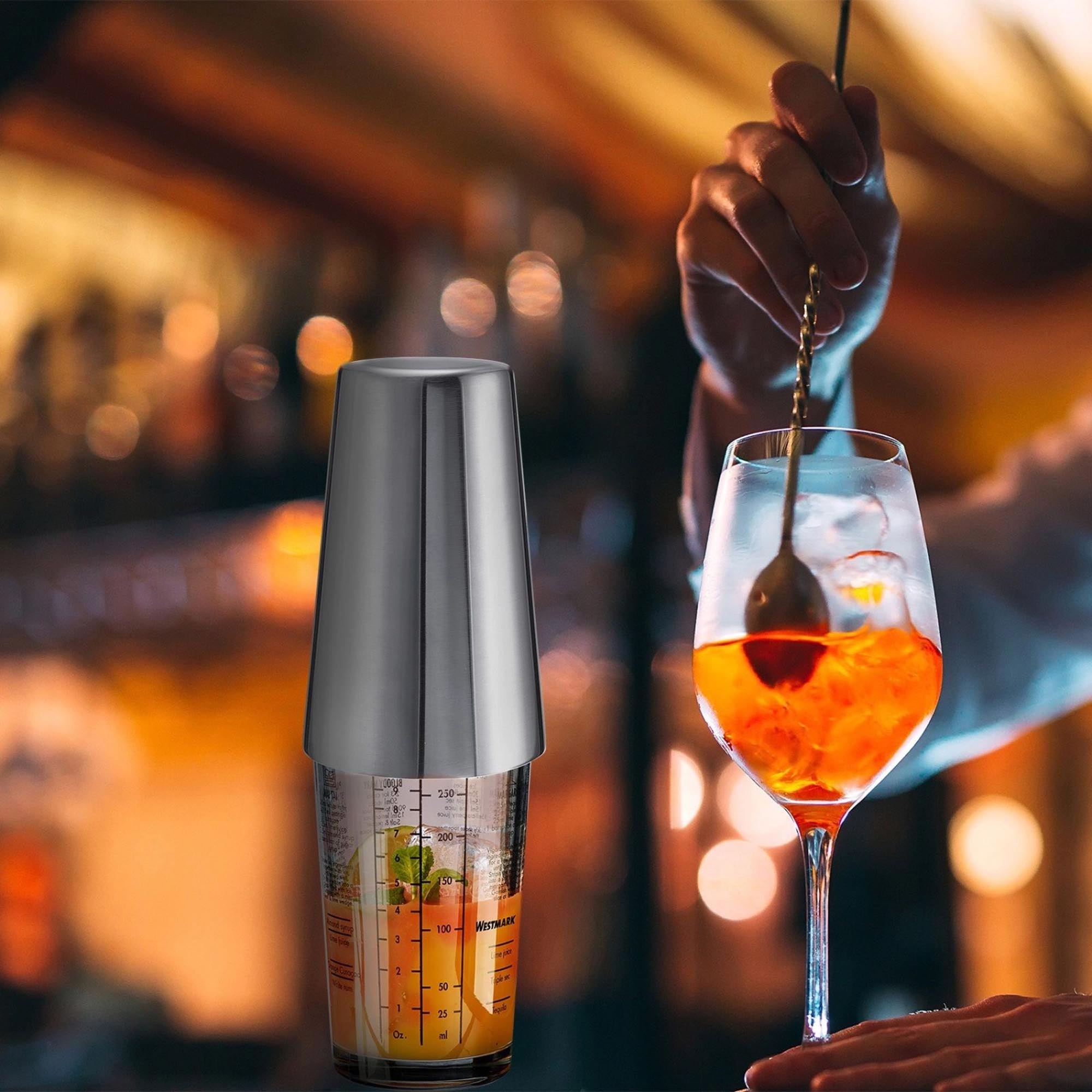 Der Boston Shaker Boogie von Westmark, 350ml, ist perfekt für Cocktails und verleiht Ihrer Bar einen professionellen Touch.