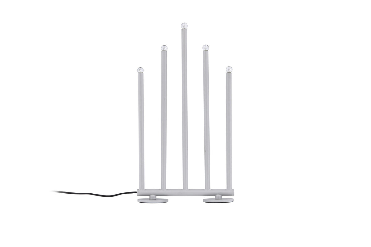 Björnfjället Tischlampe in Silber präsentiert im Onlineshop von KAQTU Design AG. Tischleuchte ist von Venture Home