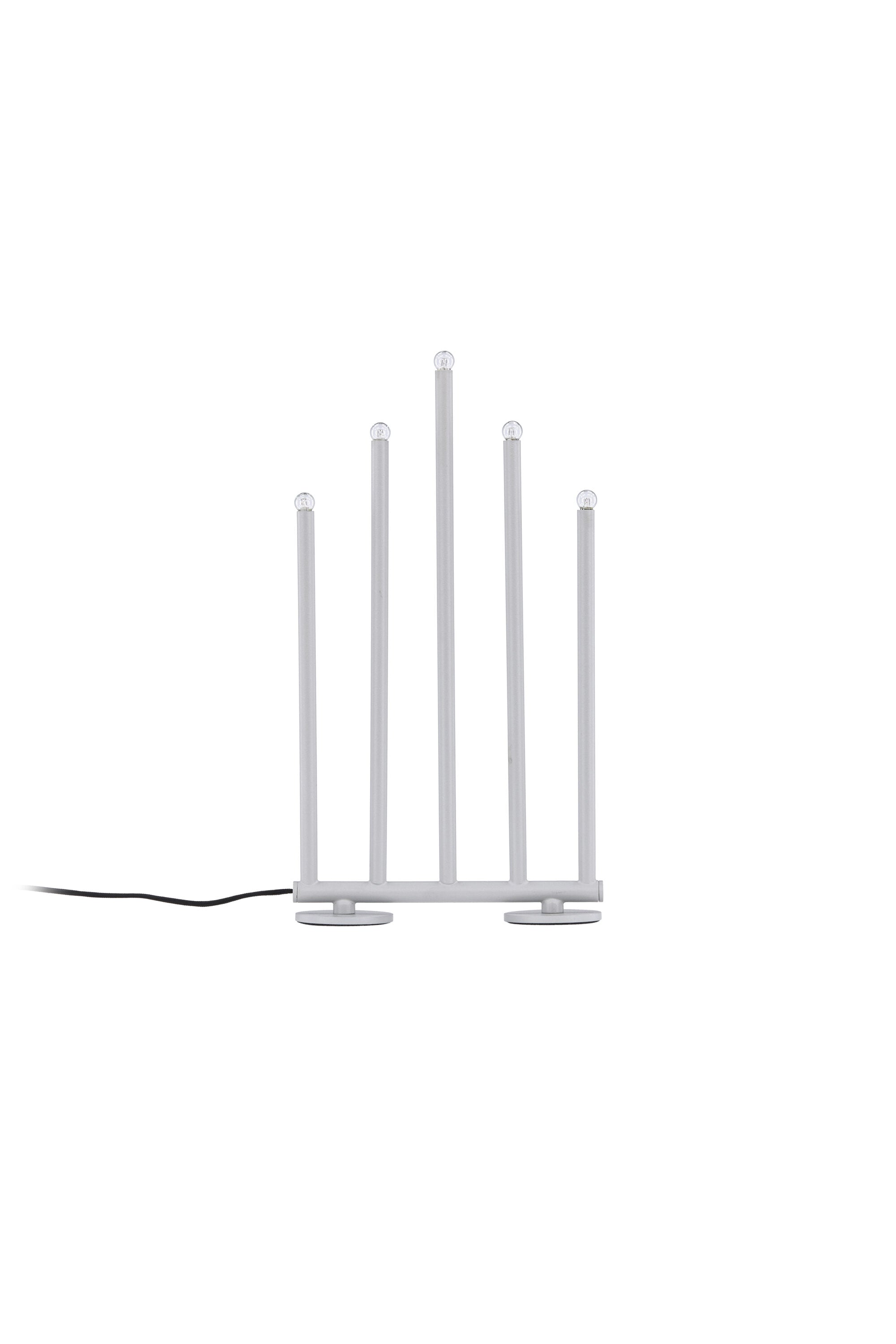 Björnfjället Tischlampe in Silber präsentiert im Onlineshop von KAQTU Design AG. Weihnachtszubehör ist von Venture Home
