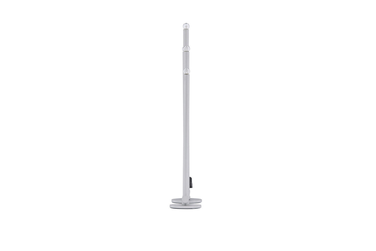 Björnfjället Tischlampe in Silber präsentiert im Onlineshop von KAQTU Design AG. Tischleuchte ist von Venture Home